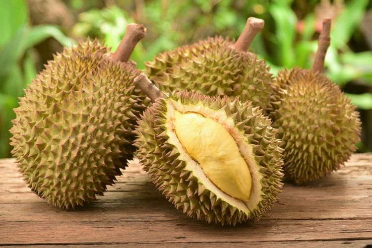 Efek Samping Bagi Kesehatan Jika Makan Durian Terlalu Banyak