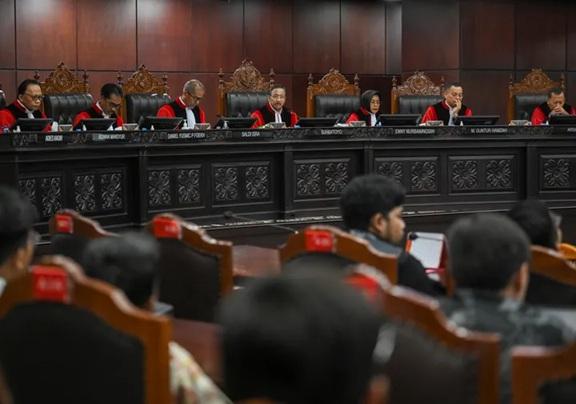 MK Putuskan Dana Pendidikan Tak Boleh Lagi Digunakan untuk Program MBG Mulai 2028