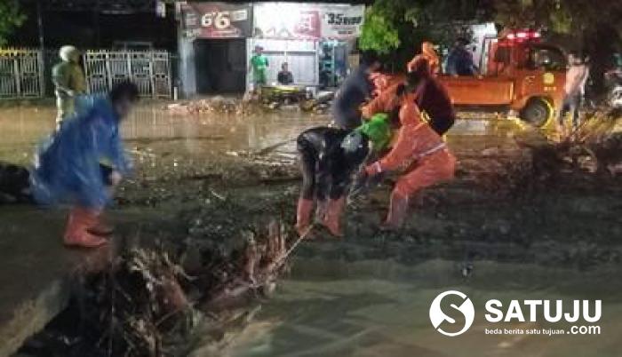 Gerak Cepat, Pemko Padangsidimpuan Langsung Tangani Banjir