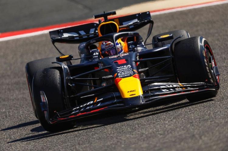 Kontroversi Mesin Baru Verstappen, McLaren Pertanyakan Kepatuhan Red Bull