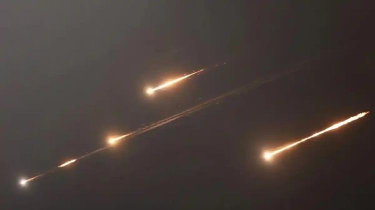 IRGC Luncurkan Gelombang Serangan ke-34, Targetkan Pangkalan AS dan Israel