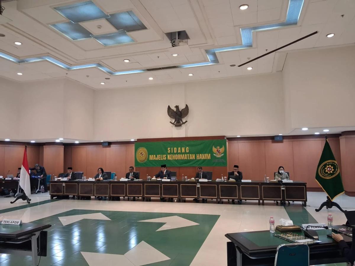 MA dan KY Jatuhkan Sanksi Nonpalu Satu Tahun kepada Hakim yang Menikah Siri Tanpa Izin Istri
