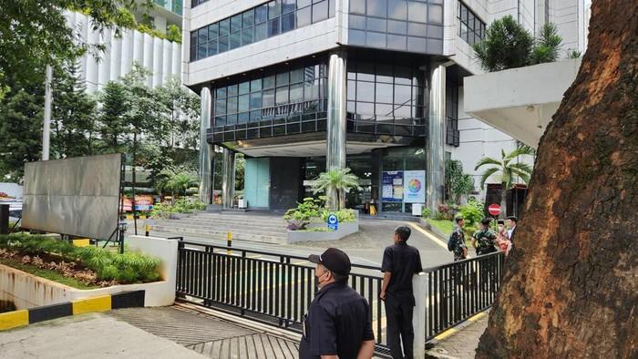 Kejagung Geledah Kantor dan Rumah Komisioner Ombudsman Terkait Kasus Perintangan Penyidikan Korupsi CPO