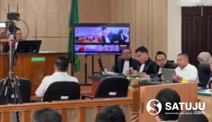 Sidang Abdul Wahid Memanas, SF Bantah Tudingan Rekaman KPK dan Campur Tangan UAS