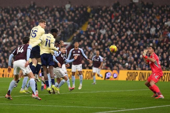 Gol Thierno Barry Bungkam Aston Villa, Everton Menang 1-0 di Villa Park
