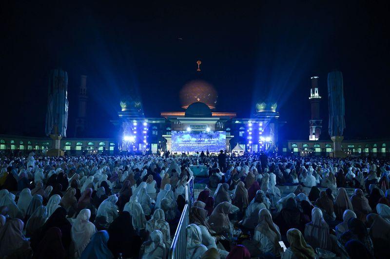 Pekanbaru Pecahkan Rekor MURI, 9.184 ASN Serentak Baca Surah Al-Mulk