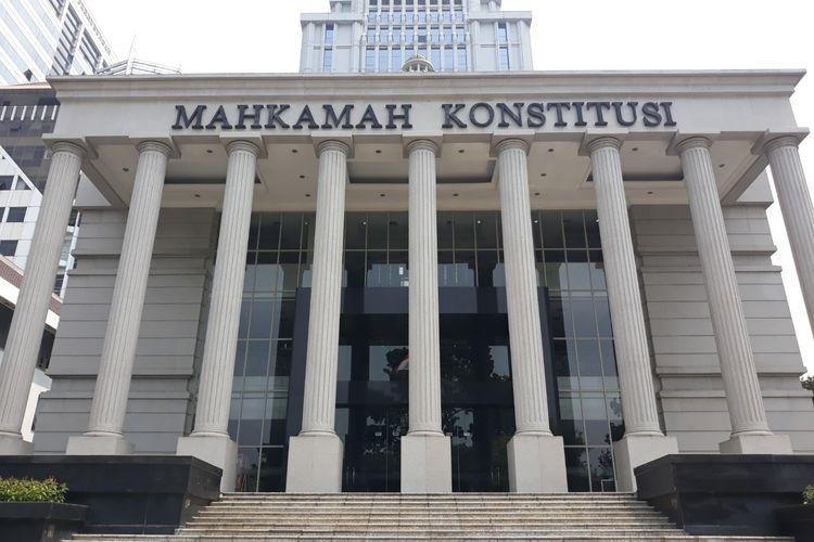 MK Tegaskan Pilkada Tetap Dipilih Langsung oleh Rakyat, Gugatan Empat Mahasiswa Tak Dapat Diterima