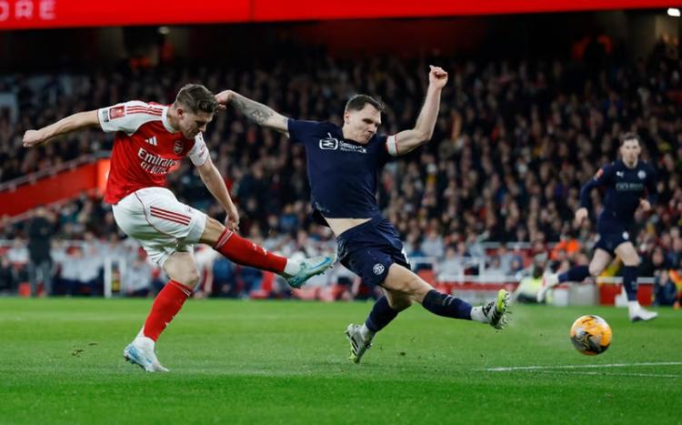 Arsenal Hajar Wigan Athletic 4-0, Lolos ke Babak Kelima FA Cup