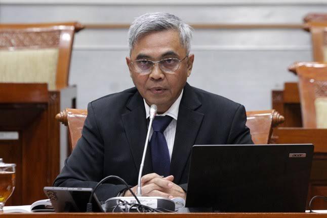 KPK Belum Panggil Menhut Raja Juli soal Amplop Dolar dari Bupati Kuansing