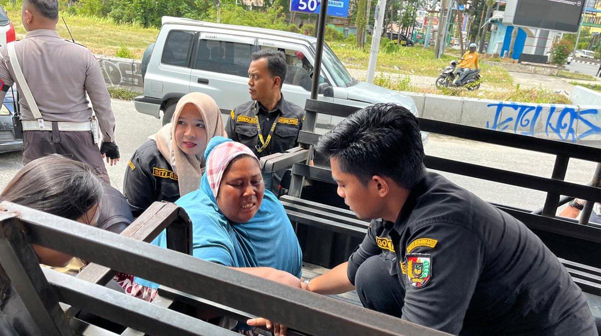 Dinsos Pekanbaru Intensifkan Pengawasan Gepeng di Sejumlah Simpang, Banyak Berkedok Jual Tisu dan Kerupuk