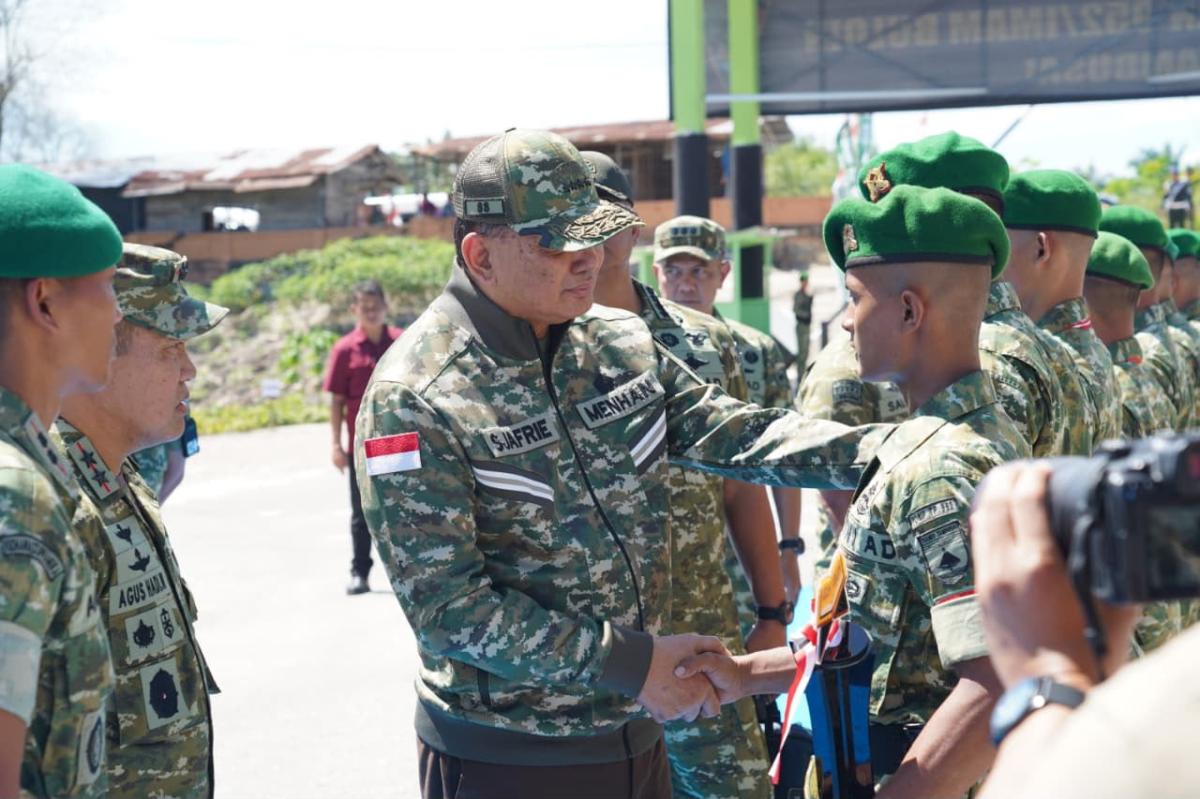 Menhan Sjafrie Tinjau Pembangunan Dua Yonif TP di Riau, Tekankan Peran Prajurit Dukung Masyarakat