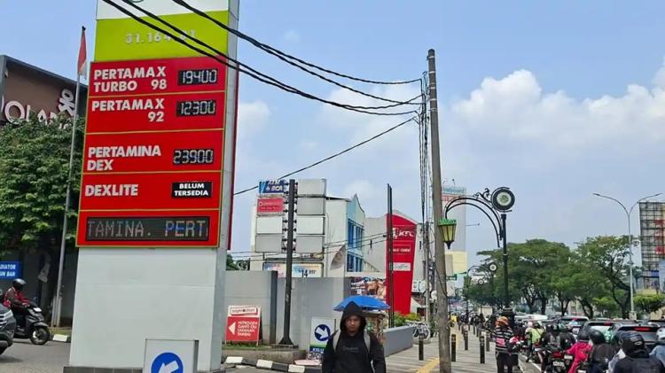 Harga BBM Nonsubsidi Naik Tajam, Pertamax Turbo Tembus Rp19.400 per Liter per 18 April 2026