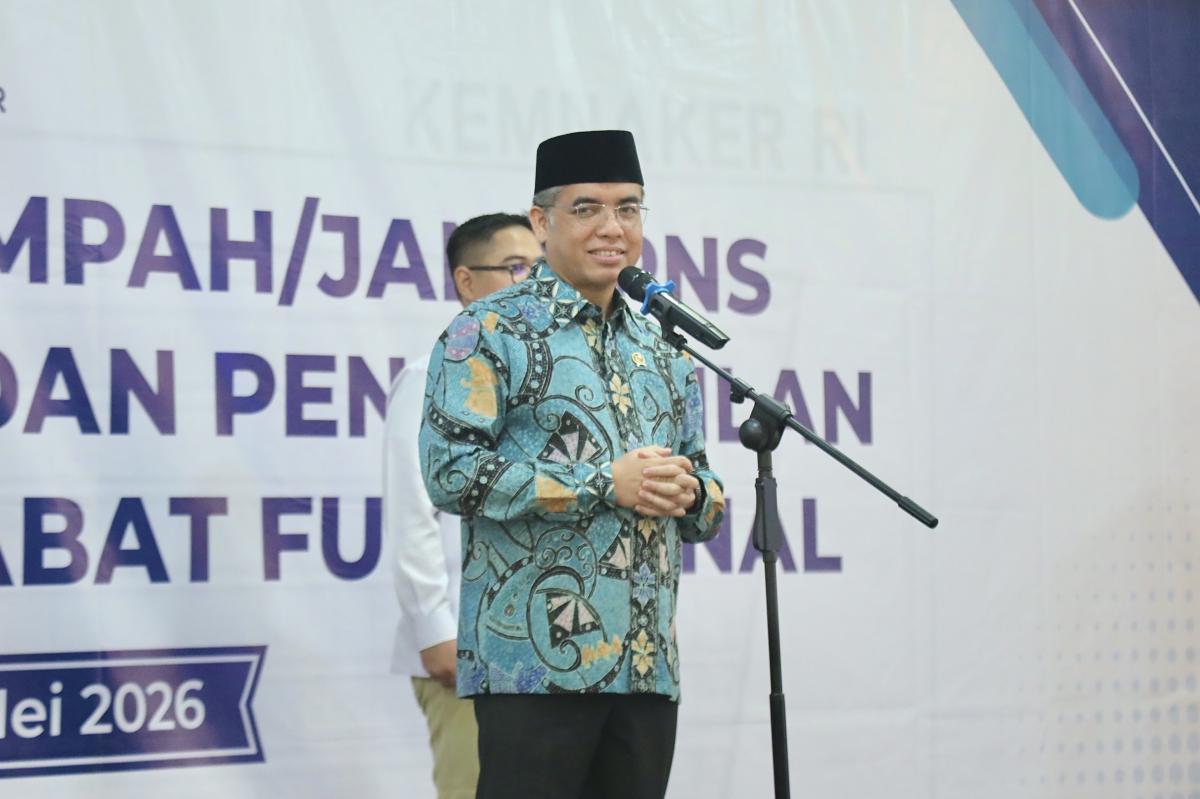 Menaker Yassierli Lantik 976 ASN Kemnaker, Tekankan Integritas dan Growth Mindset