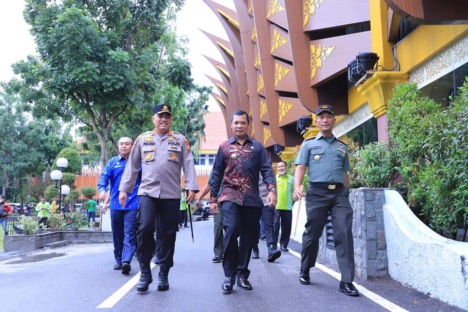 Pj Walikota Pekanbaru, Muflihun Buka Vaksinasi Merdeka di Halaman MPP