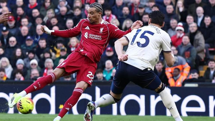 Pesta Gol di Anfield, Liverpool Hajar West Ham 5-2