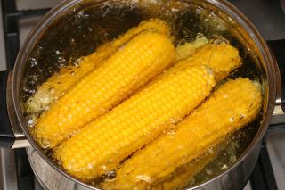 Cara Merebus Jagung agar Tetap Manis, Hindari Kesalahan yang Bikin Rasanya Hambar