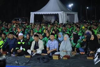 Wako Agung Nugroho Sahur Bareng 2.000 Driver Ojol, Serahkan Motor dan Santunan di Purna MTQ