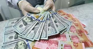 Rupiah Terpuruk ke Rp18.025 per Dolar AS, Kekhawatiran Downgrade MSCI Picu Tekanan