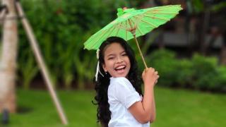 Lewat Lomba Nyanyi Nasional 2026, Aisha Kamila Gaungkan Lagu Sunda 