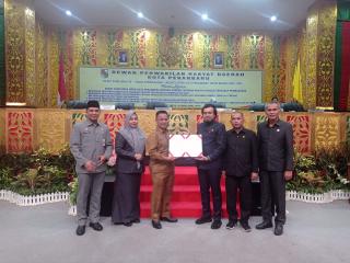 Pengesahan Perda Perlindungan Perempuan dan Anak dan Perta BPHTB