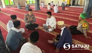 Kapolsek IPDA Bambang Pimpin Jumat Keliling, Polsek Langgam Serap Aspirasi Warga
