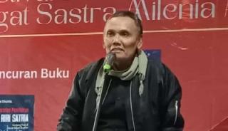 Ultah JSM ke-4: Penyair Pulo Lasman Simanjuntak Baca Puisi, Komponis Ananda Sukarlan Sampaikan Testimoni