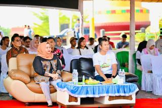 Warga Bengkalis Diajak Bupati Kasmarni Peduli Lingkungan