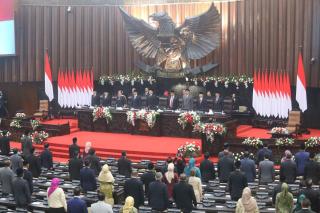 580 Anggota DPR Periode 2024-2029 Resmi Dilantik