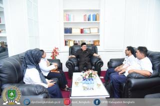 Ketua DPRD H Khairul Umum Terima Silaturahmi Karyawan RRI