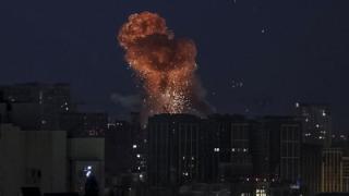 Rusia Serang Jembatan Utama Ukraina Saat Kanselir Jerman Berkunjung ke Kyiv