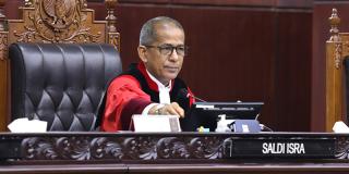 Hakim MK Saldi Isra Soroti Perubahan Dana Transfer, Pembiayaan PPPK Daerah Terancam