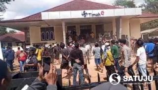Ribuan Penambang Timah Belitung Timur Geruduk PT Timah, Bijih Menumpuk dan Penghasilan Terancam