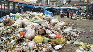 Hakim MK Soroti Lambannya Penanganan Sampah Liar, Hak Warga atas Lingkungan Sehat Dipertanyakan