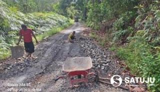 Perbaikan Jalan Lapen Tapsel Rp3,4 Miliar Disorot, Diduga Tak Sesuai Spesifikasi