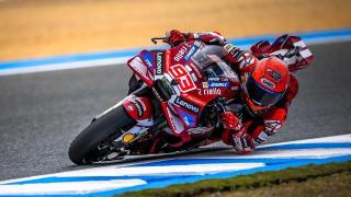 Dramatis di Jerez! Marc Marquez Sabet Pole ke-75 Usai Duel Sengit dengan Johann Zarco