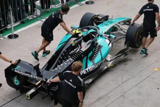 Mercedes Bawa Upgrade Besar ke F1 2026, W17 Dapat Sentuhan di Lantai dan Suspensi