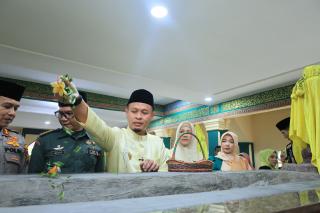 Jelang Ramadan 1447 H, Wako Agung Ziarah ke Makam Pendiri Pekanbaru