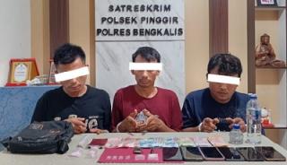 Pengedar Sabu di Kandis Digulung, Polsek Pinggir Sita 4,22 Gram dan Uang Rp2,75 Juta