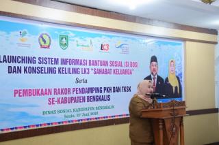 Kasmarni Ungkap Pendamping PKH dan TKS Jadi Ujung Tombak Pengentasan Kemiskinan