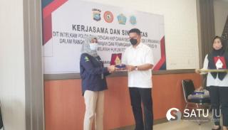 Kementerian Kesehatan Anugerahi Penghargaan Pada Dit Intelkam Polda Riau