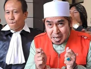 Terdakwa Korupsi BUMD Cilacap Minta Presiden Prabowo Ditetapkan sebagai Tersangka