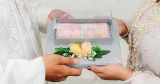 Dalam Akad Nikah, Ini Perbedaan Mahar dan Maskawin