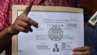 PDIP Serahkan Salinan Ijazah Jokowi kepada Kreator Konten, Klaim Wujud Keterbukaan Informasi