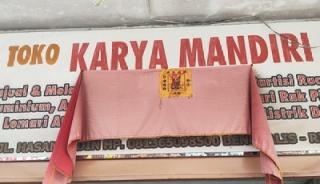 Kayu Mulai Tergeser, Perabot Aluminium Kaca Jadi Pilihan Warga Bengkalis