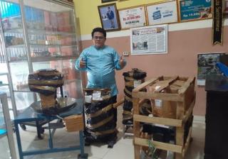 Dianggap Pejuang NKRI Kapolri Berikan Hadiah Alat Penelitian Kepada Jafar Hasibuan Pada HUT RI Ke-77