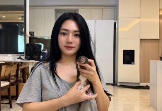 Tak Biasa, Berlliana Lovell Pelihara Tikus Bernama Tina di Apartemen