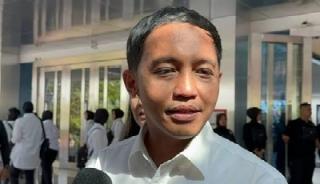 Menhut Raja Juli Enggan Tanggapi Dugaan Selisih Uang dalam Amplop dari Bupati Kuansing