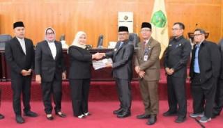DPRD Kota Padangsidimpuan: Penyampaian LKPJ Walikota Tahun Anggaran 2025 dan Laporan Pansus Pasar Sanggumpal Bonang 